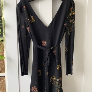 🌸LITTLE MOON MINI DRESS🌸